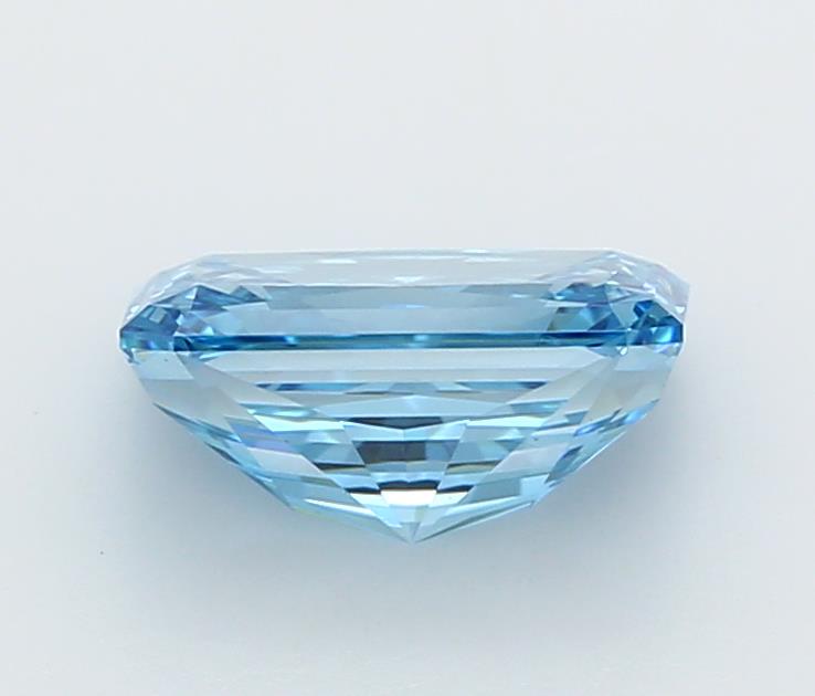 2.02 Carat Radiant Lab Diamond :: Greenstar spin frame 02