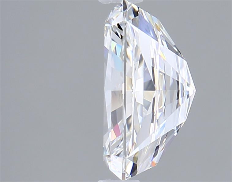 2.06 Carat Radiant Lab Diamond :: Greenstar spin frame 02