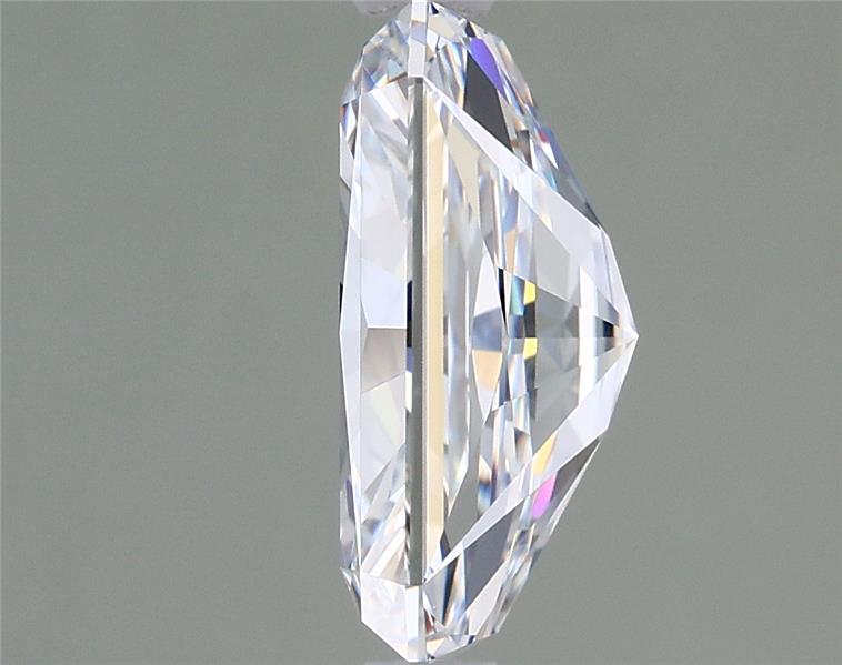 1.72 Carat Radiant Lab Diamond :: Greenstar spin frame 02