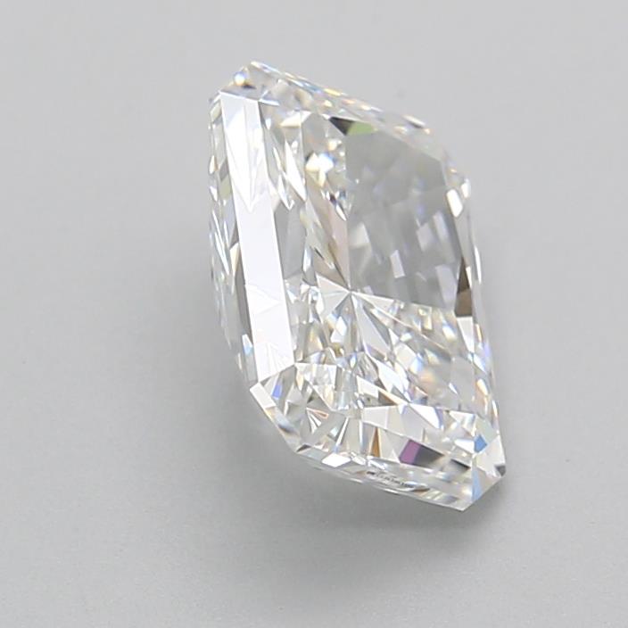 2.10 Carat Radiant Lab Diamond :: Greenstar spin frame 02