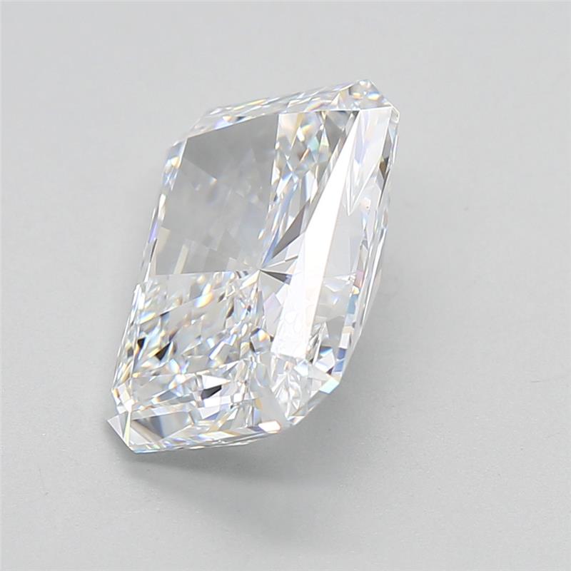 4.04 Carat Radiant Lab Diamond :: Greenstar spin frame 02
