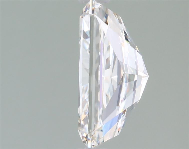 2.00 Carat Radiant Lab Diamond :: Greenstar spin frame 02