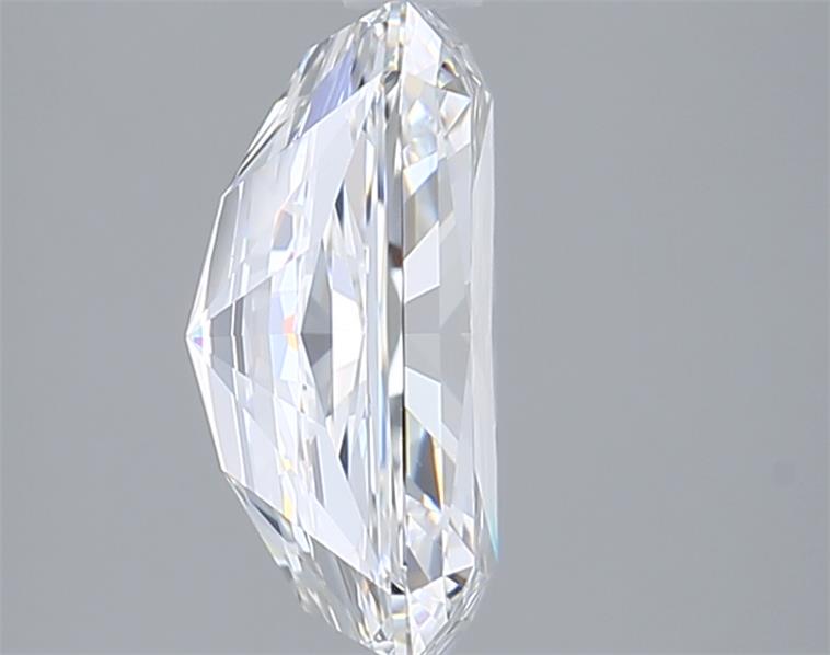 2.95 Carat Radiant Lab Diamond :: Greenstar spin frame 02