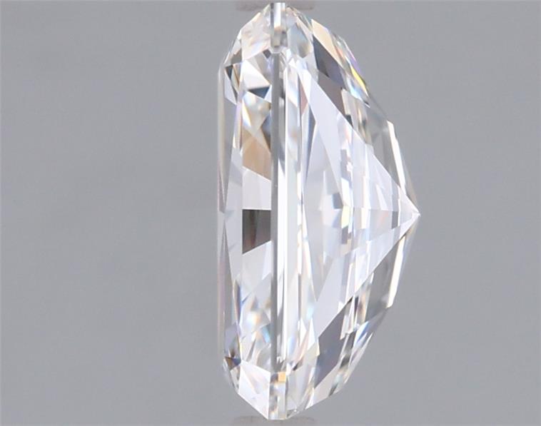 2.01 Carat Radiant Lab Diamond :: Greenstar spin frame 02