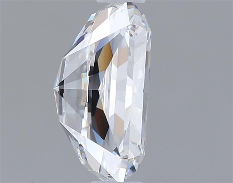 1.05 Carat Radiant Lab Diamond :: Greenstar spin frame 02