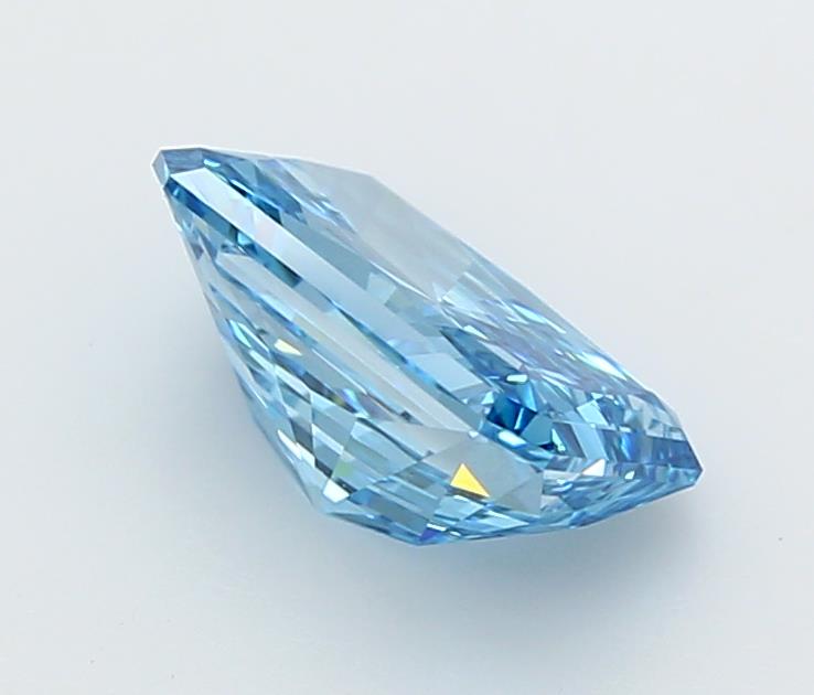 2.02 Carat Radiant Lab Diamond :: Greenstar spin frame 03