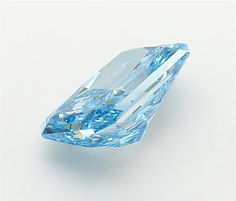 2.05 Carat Radiant Lab Diamond :: Greenstar spin frame 03