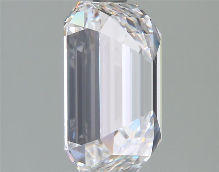 2.69 Carat Emerald Lab Diamond :: Greenstar spin frame 03