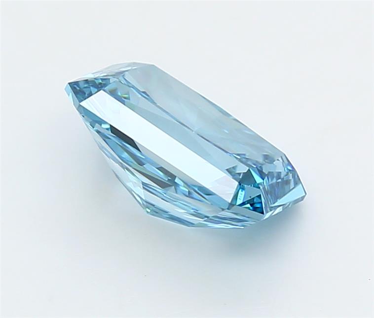 2.58 Carat Radiant Lab Diamond :: Greenstar spin frame 03