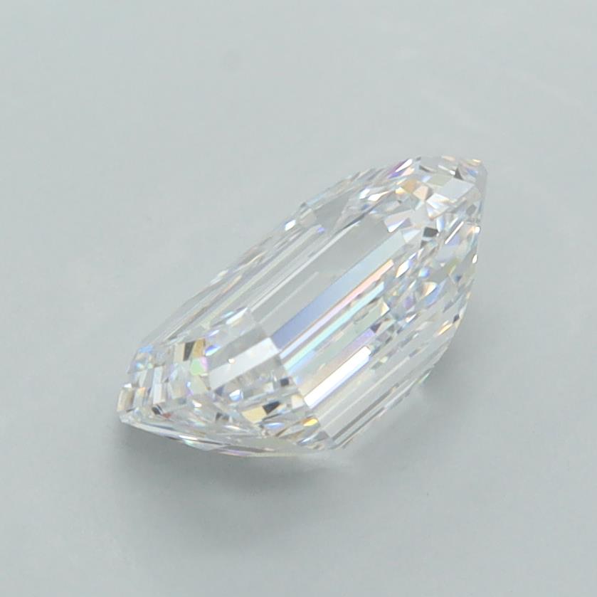 1.65 Carat Emerald Lab Diamond :: Greenstar spin frame 03