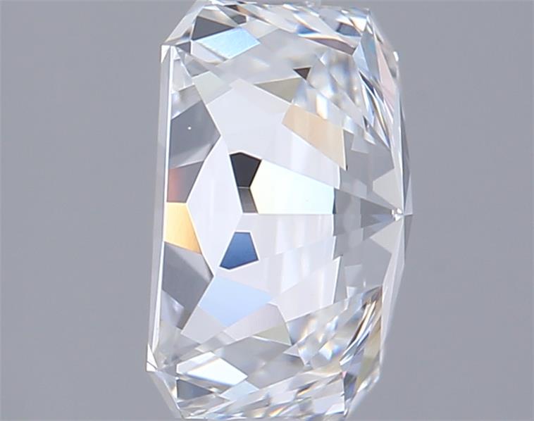 2.01 Carat Radiant Lab Diamond :: Greenstar spin frame 03