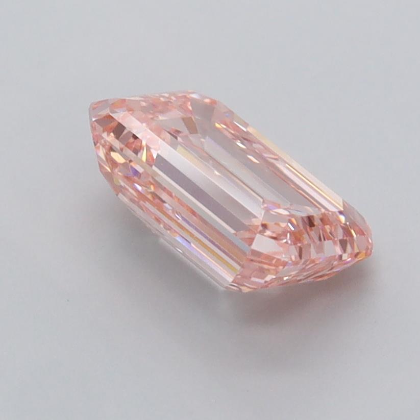 1.52 Carat Emerald Lab Diamond :: Greenstar spin frame 03