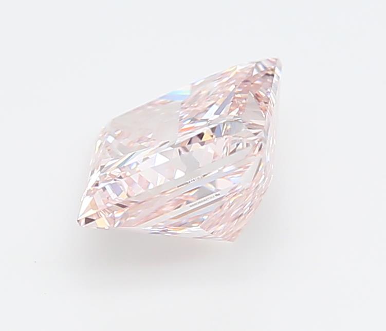 2.01 Carat Princess Lab Diamond :: Greenstar spin frame 03