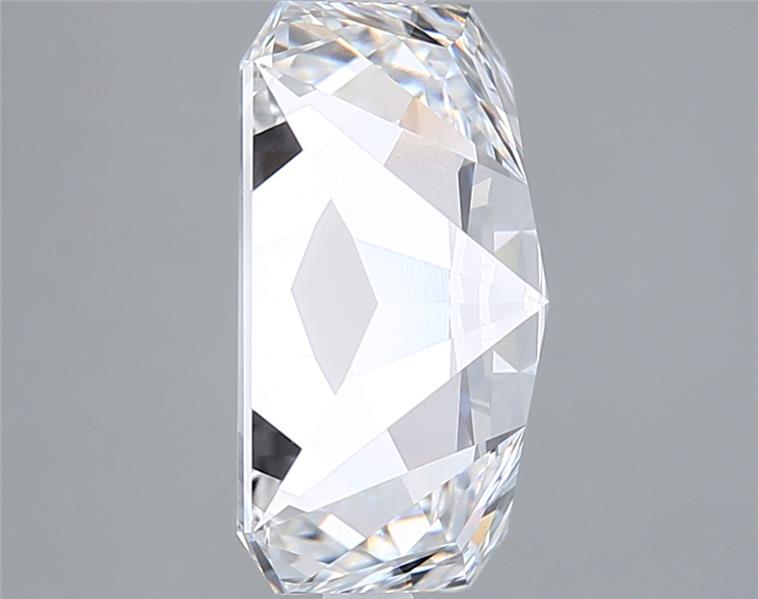 5.06 Carat Radiant Lab Diamond :: Greenstar spin frame 03