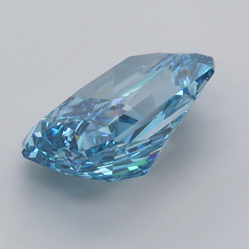 2.02 Carat Radiant Lab Diamond :: Greenstar spin frame 03