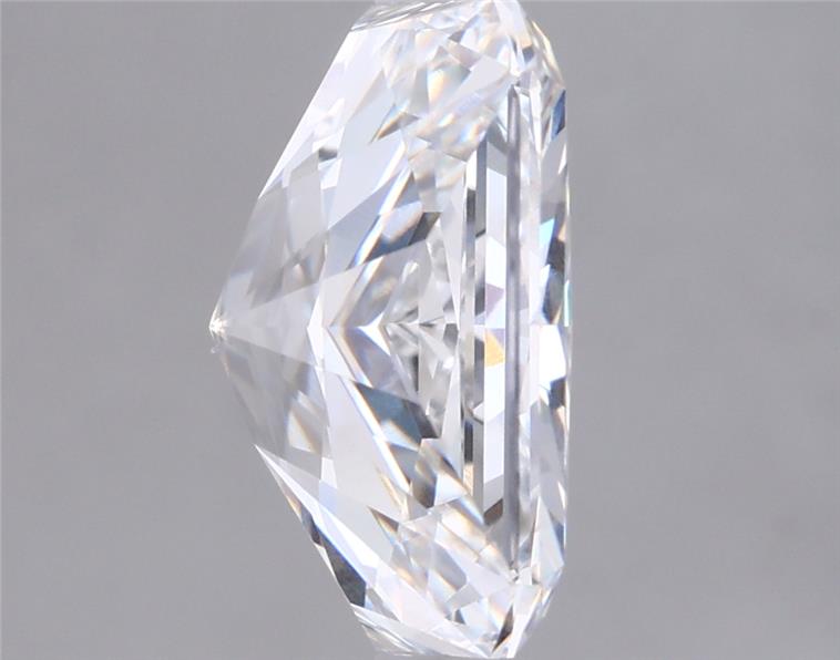 3.02 Carat Radiant Lab Diamond :: Greenstar spin frame 07