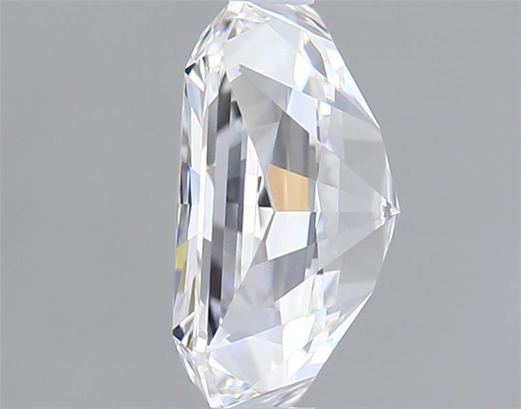 2.04 Carat Radiant Lab Diamond :: Greenstar spin frame 07