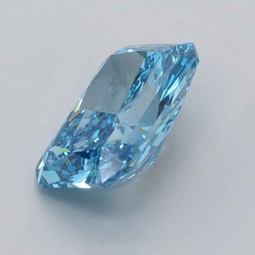 2.13 Carat Radiant Lab Diamond :: Greenstar spin frame 07