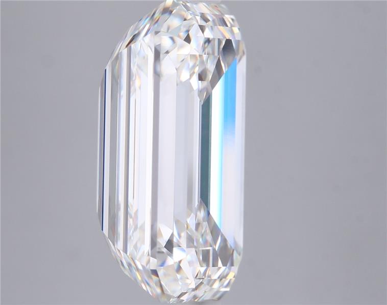 8.07 Carat Emerald Lab Diamond :: Greenstar spin frame 07