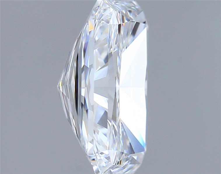 2.11 Carat Radiant Lab Diamond :: Greenstar spin frame 07