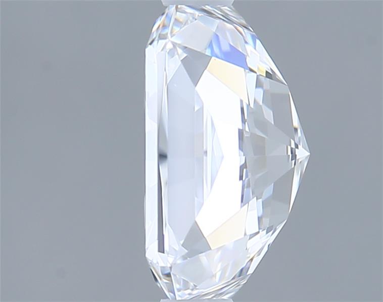 2.01 Carat Radiant Lab Diamond :: Greenstar spin frame 05