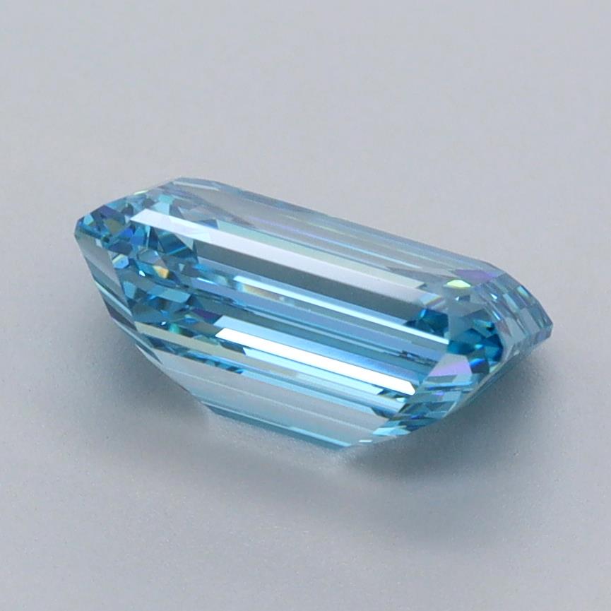 2.04 Carat Emerald Lab Diamond :: Greenstar spin frame 05