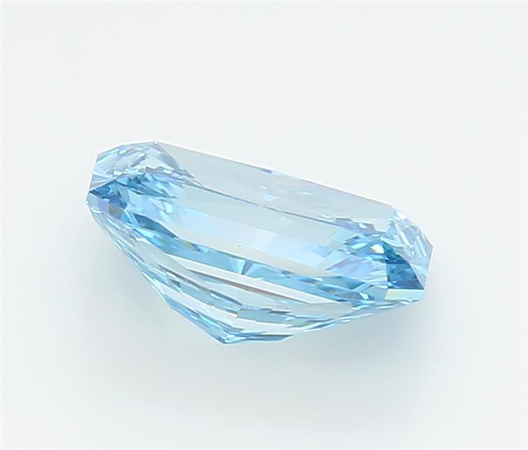 2.11 Carat Radiant Lab Diamond :: Greenstar spin frame 05