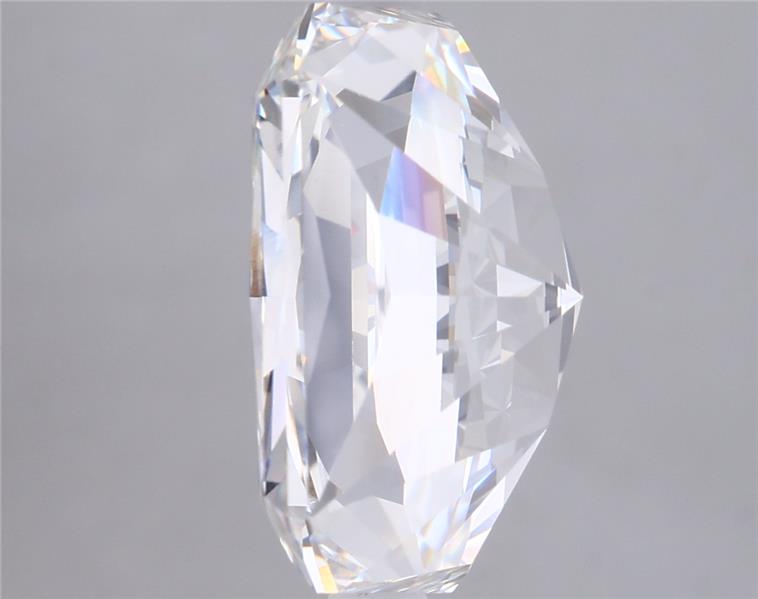 5.03 Carat Radiant Lab Diamond :: Greenstar spin frame 05