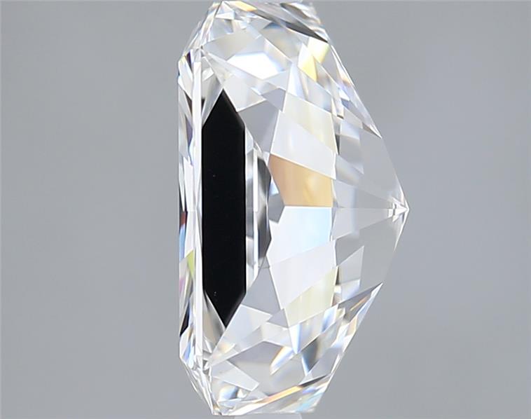 5.05 Carat Radiant Lab Diamond :: Greenstar spin frame 05