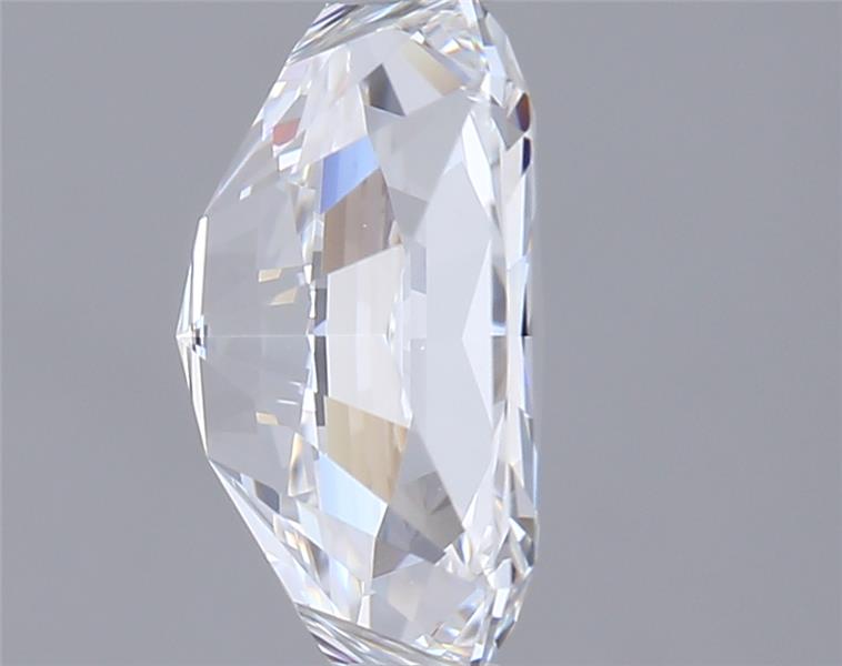 2.01 Carat Radiant Lab Diamond :: Greenstar spin frame 06