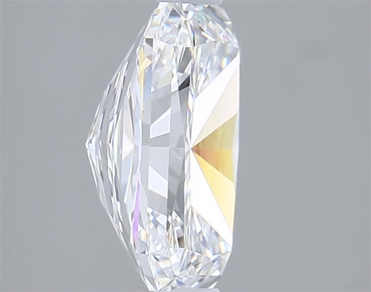 2.10 Carat Radiant Lab Diamond :: Greenstar spin frame 06