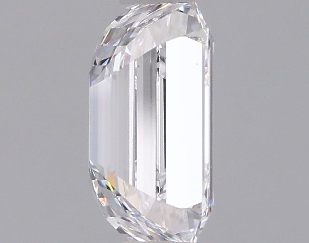0.93 Carat Emerald Lab Diamond :: Greenstar spin frame 06
