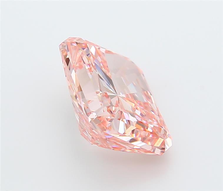 4.04 Carat Radiant Lab Diamond :: Greenstar spin frame 06