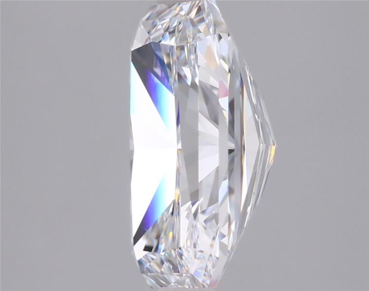 3.51 Carat Radiant Lab Diamond :: Greenstar spin frame 06