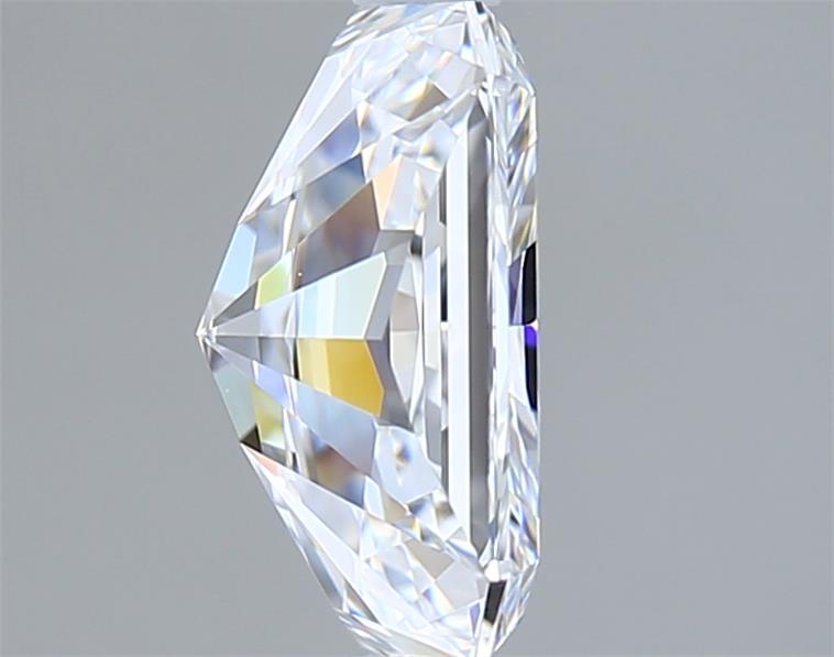 2.06 Carat Radiant Lab Diamond :: Greenstar spin frame 06