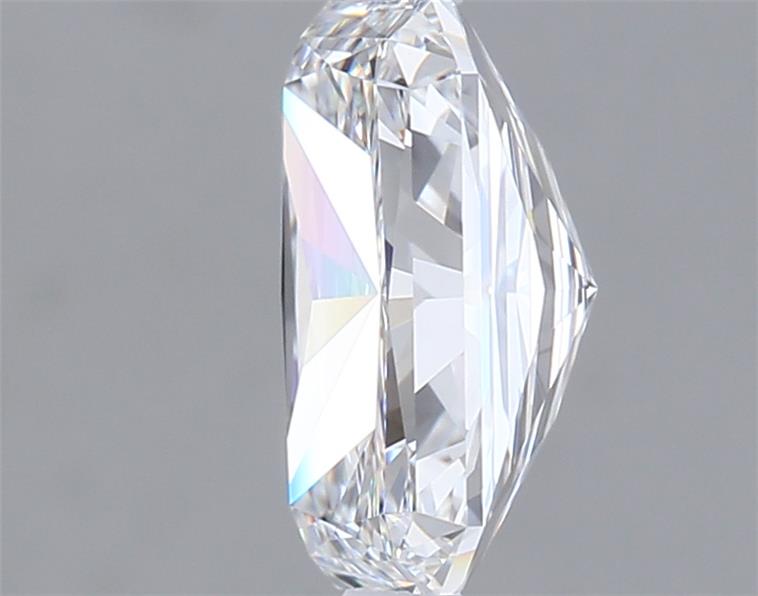 2.04 Carat Radiant Lab Diamond :: Greenstar spin frame 06