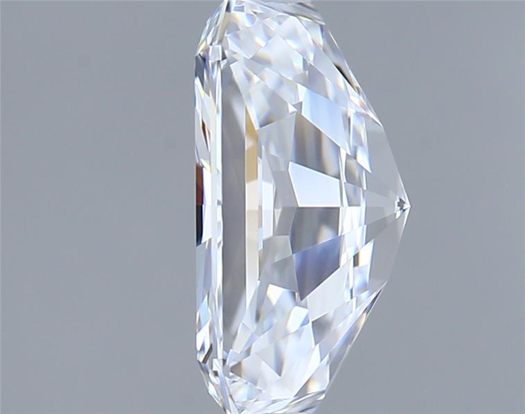 2.11 Carat Radiant Lab Diamond :: Greenstar spin frame 06