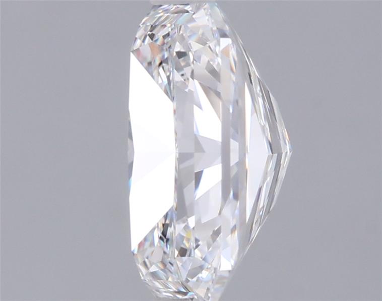 2.07 Carat Radiant Lab Diamond :: Greenstar spin frame 06