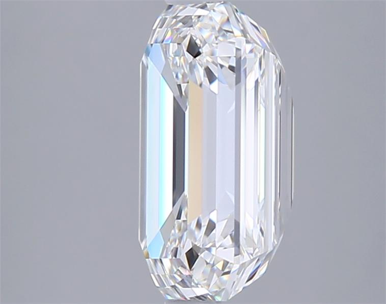3.85 Carat Emerald Lab Diamond :: Greenstar spin frame 06
