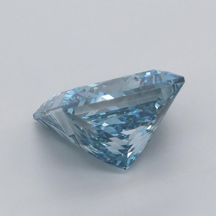 2.05 Carat Princess Lab Diamond :: Greenstar spin frame 06