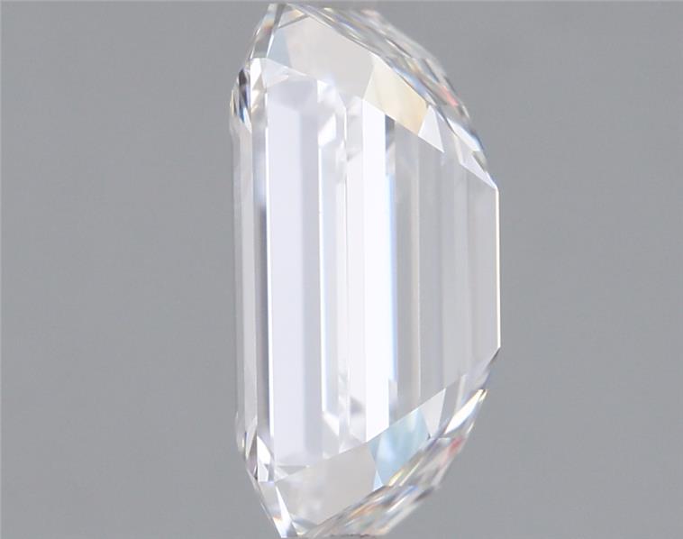2.57 Carat Emerald Lab Diamond :: Greenstar spin frame 06