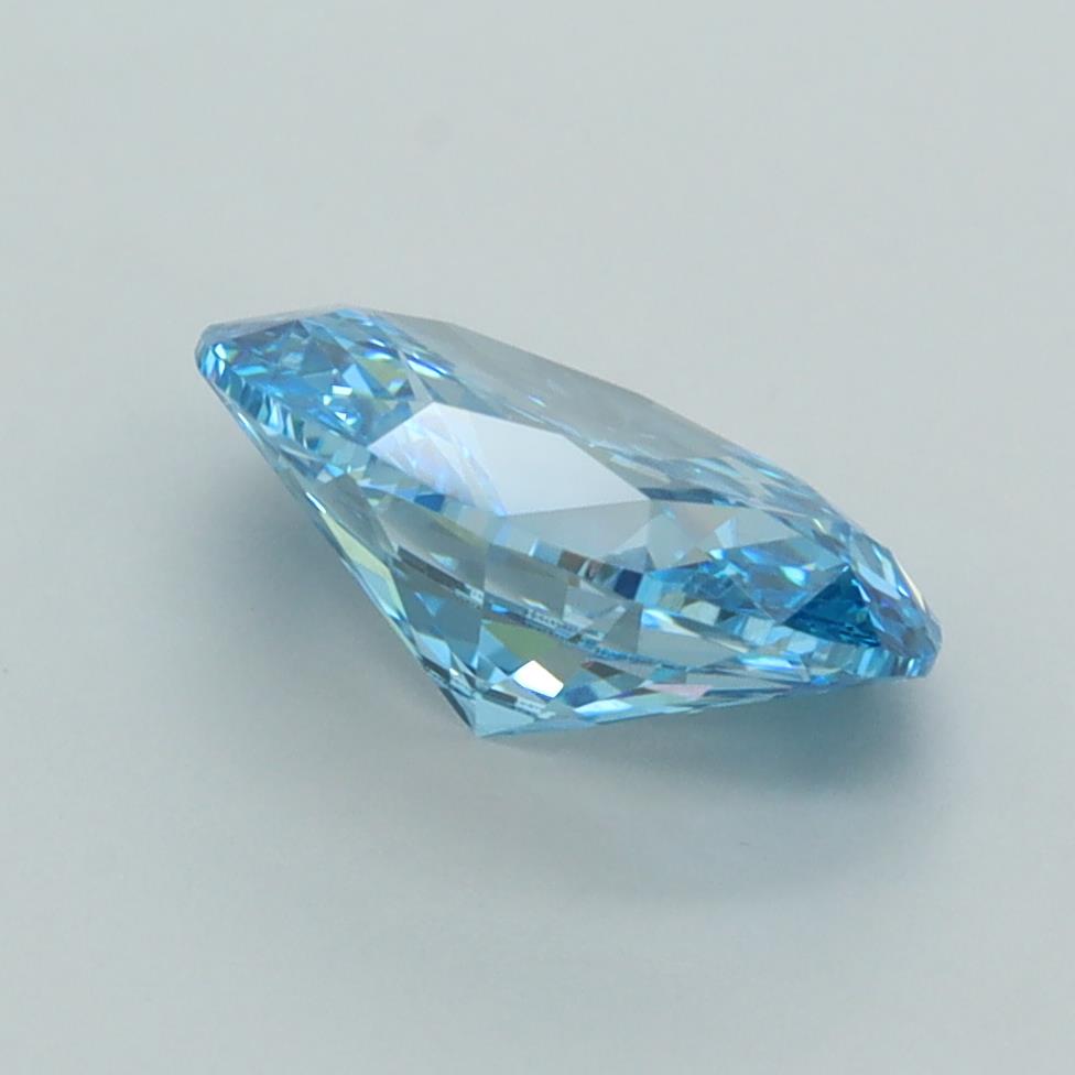 2.03 Carat Oval Lab Diamond :: Greenstar spin frame 06