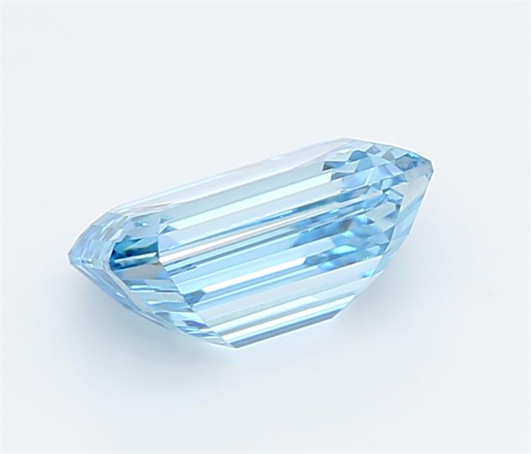 2.00 Carat Emerald Lab Diamond :: Greenstar spin frame 04