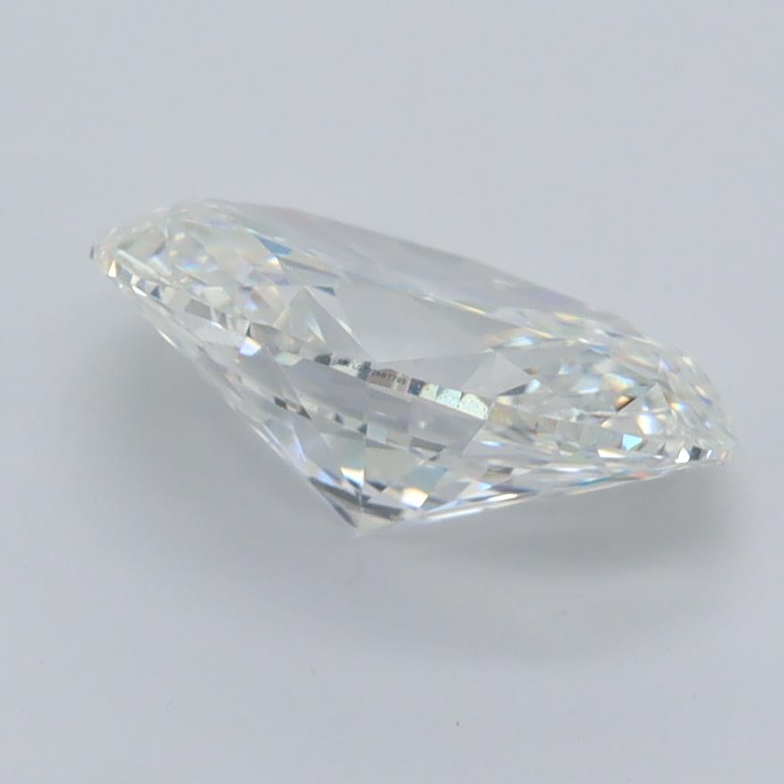 2.01 Carat Oval Lab Diamond :: Greenstar spin frame 04