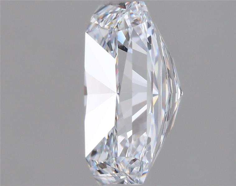 2.01 Carat Radiant Lab Diamond :: Greenstar spin frame 04