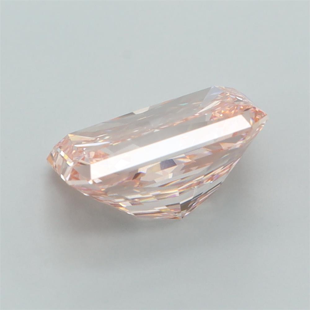 3.04 Carat Radiant Lab Diamond :: Greenstar spin frame 04