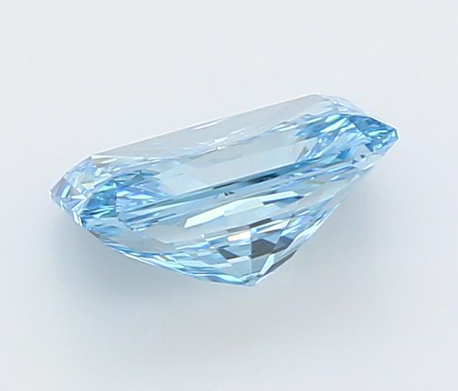 2.01 Carat Radiant Lab Diamond :: Greenstar spin frame 04