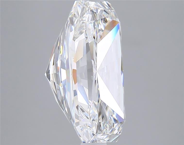 5.02 Carat Radiant Lab Diamond :: Greenstar spin frame 04