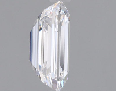 0.89 Carat Emerald Lab Diamond :: 360 spin frame 02