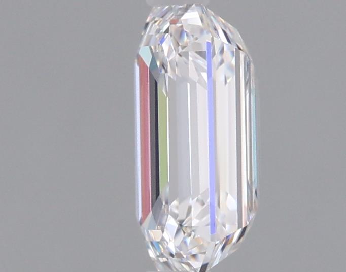 0.89 Carat Emerald Lab Diamond :: 360 spin frame 06